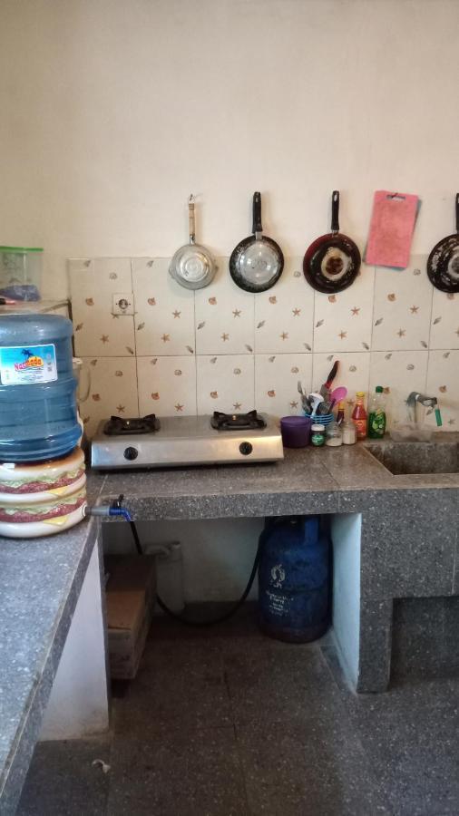 Mirna Homestay غيلي آير المظهر الخارجي الصورة