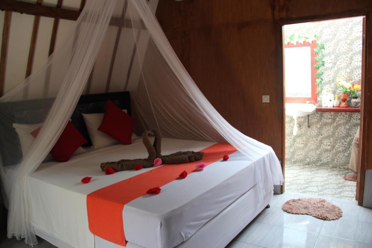 Mirna Homestay غيلي آير المظهر الخارجي الصورة