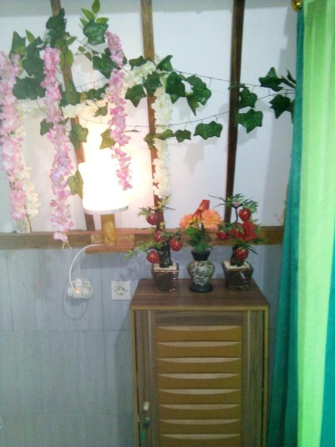 Mirna Homestay غيلي آير المظهر الخارجي الصورة
